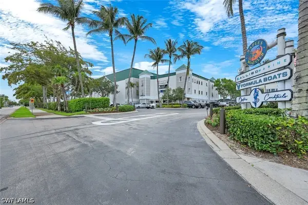 891 10th Street S, Naples, FL 34102