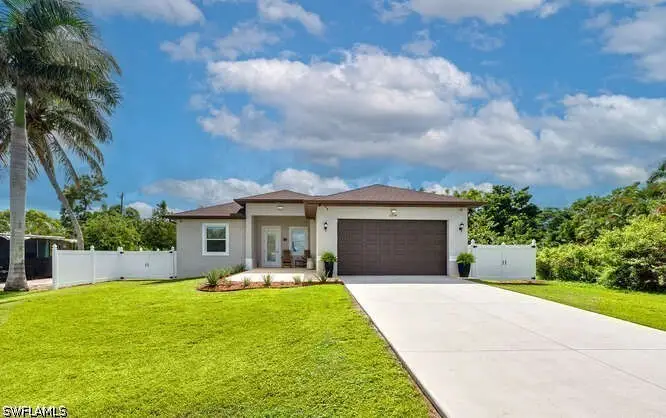 3196 Connecticut Avenue, Naples, FL 34112 - #3