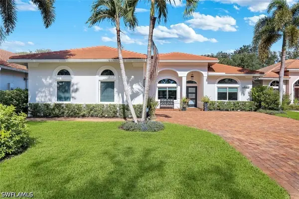10831 Fieldfair Drive, Naples, FL 34119