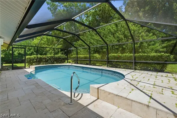 19028 Pine Run Lane, Fort Myers, FL 33967