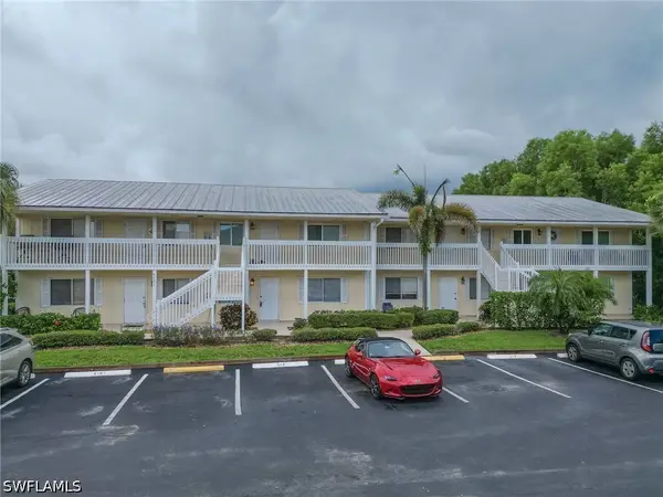 4625 Bayshore Drive #D7, Naples, FL 34112