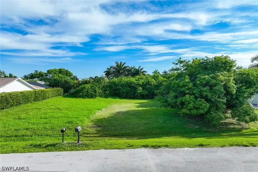 557 100th Avenue N, Naples, FL 34108 - #2