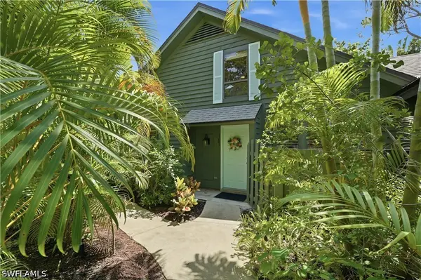 1281 Solana Road, Naples, FL 34103