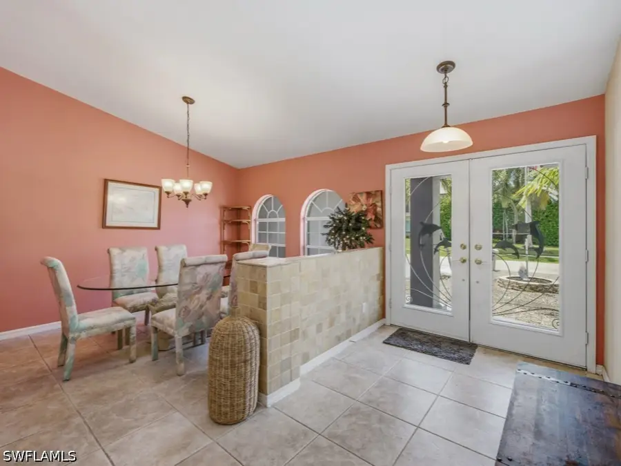 211 S Bahama Avenue, Marco Island, FL 34145 - #2
