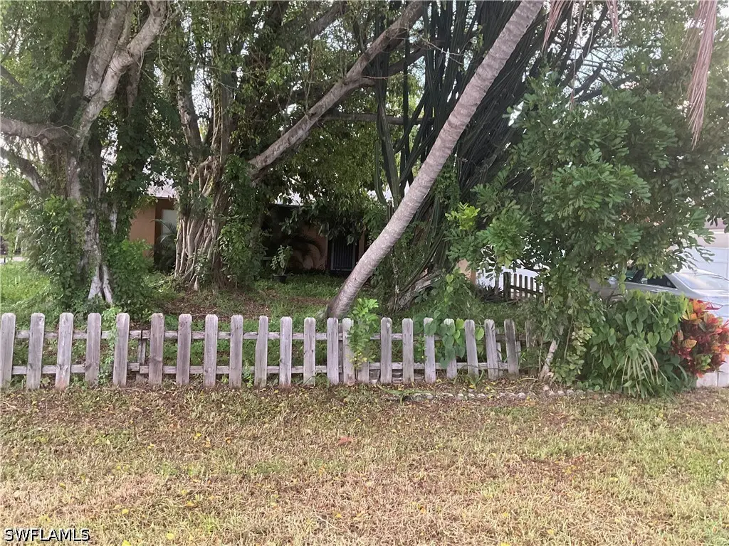 4201 32nd Avenue Sw, Naples, FL 34116 - #1