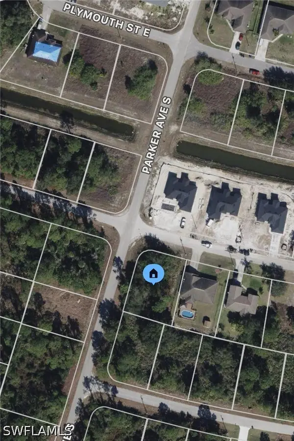 1020 Pilgrim Street E, Lehigh Acres, FL 33974