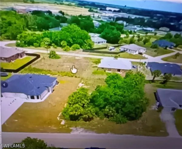 2515 Daniel Avenue N, Lehigh Acres, FL 33971