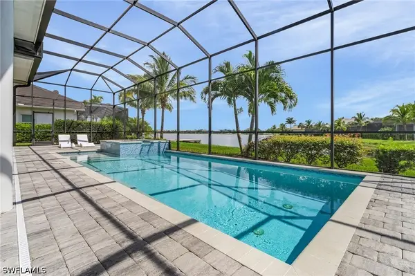 14226 Charthouse Circle, Naples, FL 34114