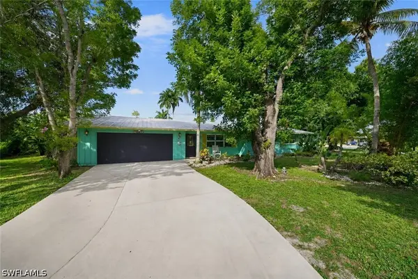 8700 Exeter Street, Fort Myers, FL 33907