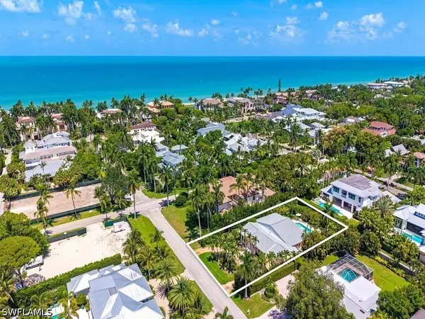 239 1st Avenue S, Naples, FL 34102