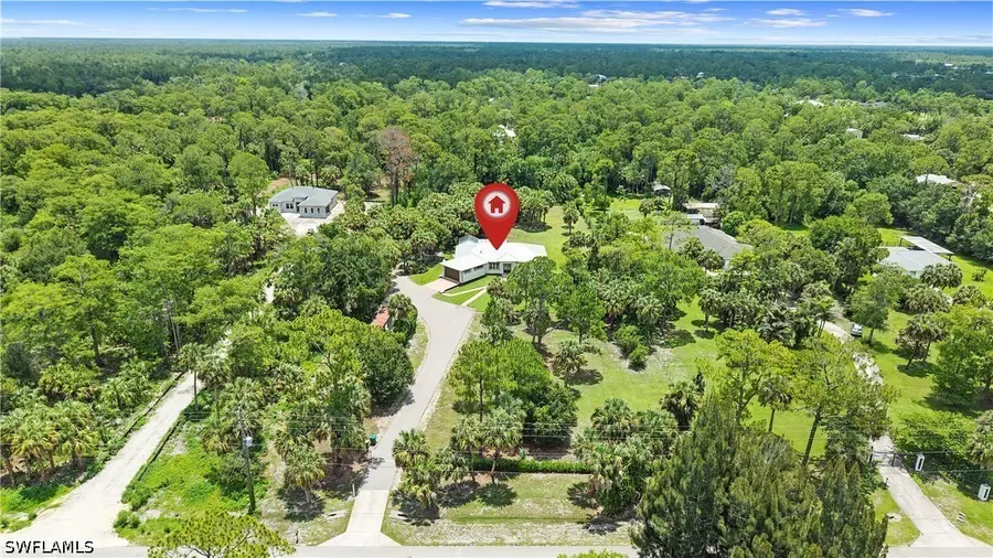556 6th Street Se, Naples, FL 34117 - #3