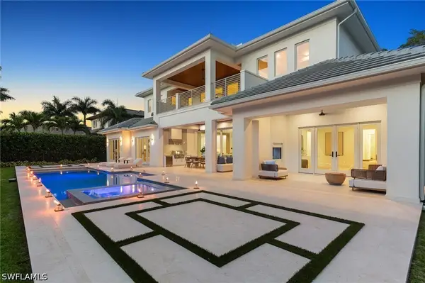 1985 Crayton Road, Naples, FL 34102