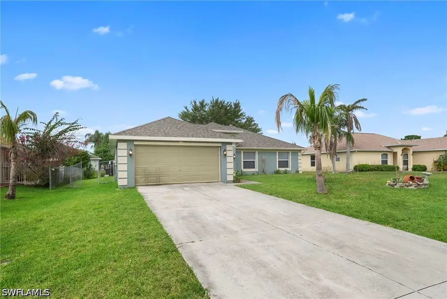 423 Windermere Drive, Lehigh Acres, FL 33972 - #2