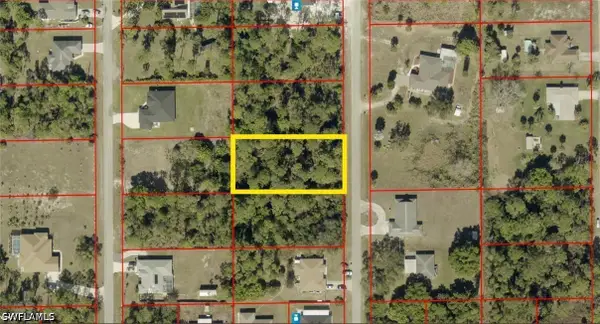 907 Prospect Avenue, Lehigh Acres, FL 33972