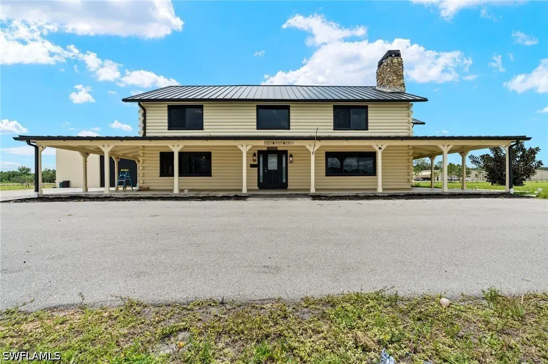 3040 Trail Dairy Circle, North Fort Myers, FL 33917 - #1