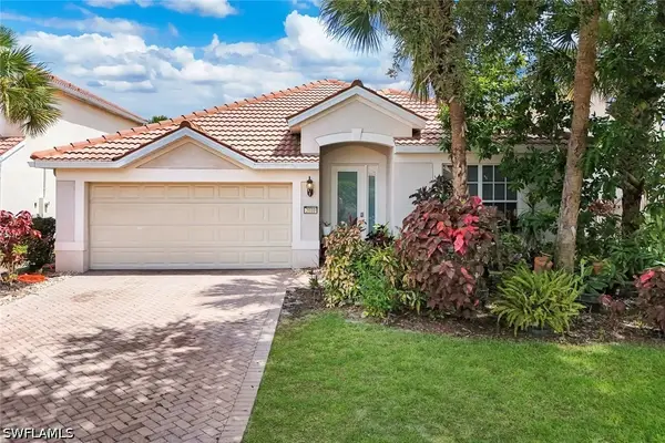 2010 Fairmont Lane, Naples, FL 34120