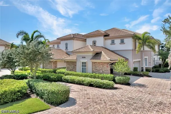 8723 Coastline Court #202, Naples, FL 34120