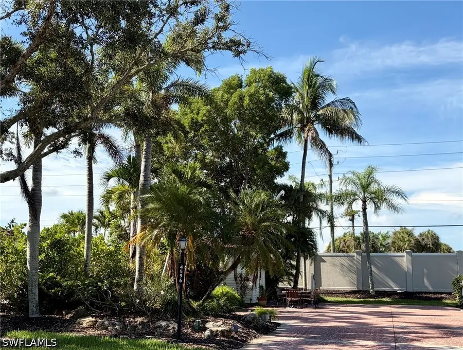 4596 Southern Breeze Drive, Naples, FL 34114 - #2