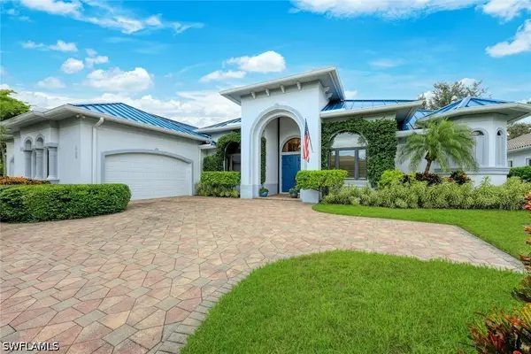 1725 Supreme Court, Naples, FL 34110