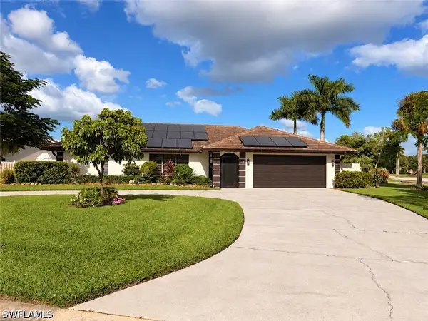 102 Muirfield Circle, Naples, FL 34113