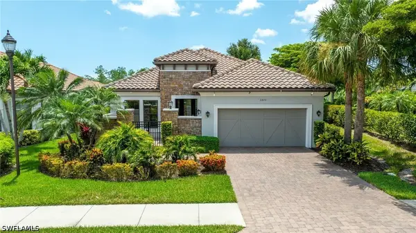 8879 Vaccaro Court, Naples, FL 34119