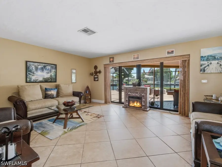 197 Gulfport Court, Marco Island, FL 34145 - #3