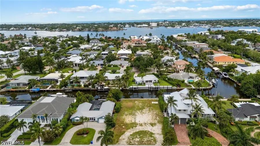 1530 Sandpiper Street, Naples, FL 34102 - #2