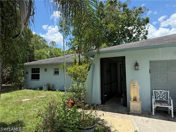 530 18th Avenue Ne, Naples, FL 34120