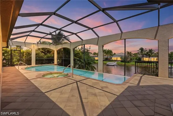 3266 Runaway Lane, Naples, FL 34114