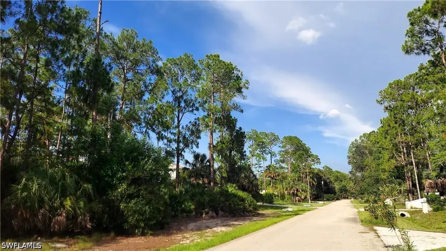 3281 15th Avenue Sw, Naples, FL 34117 - #3