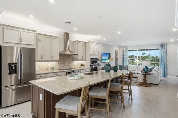4578 Arboretum Circle #202, Naples, FL 34112