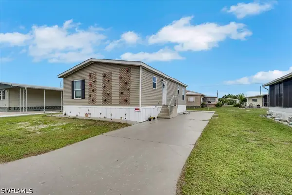 372 Santa Fe Trail, North Fort Myers, FL 33917