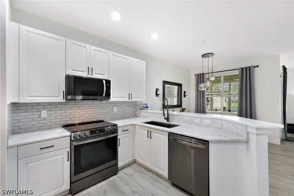 1430 Mariposa Circle #102, Naples, FL 34105