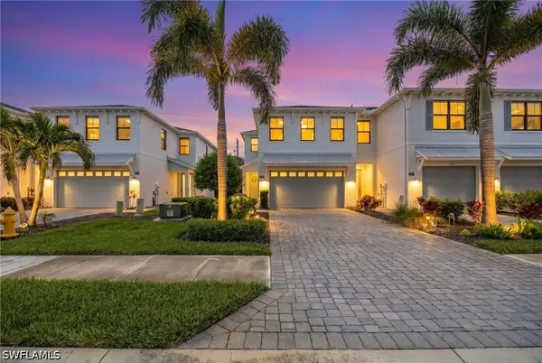 12964 Pembroke Drive, Naples, FL 34105