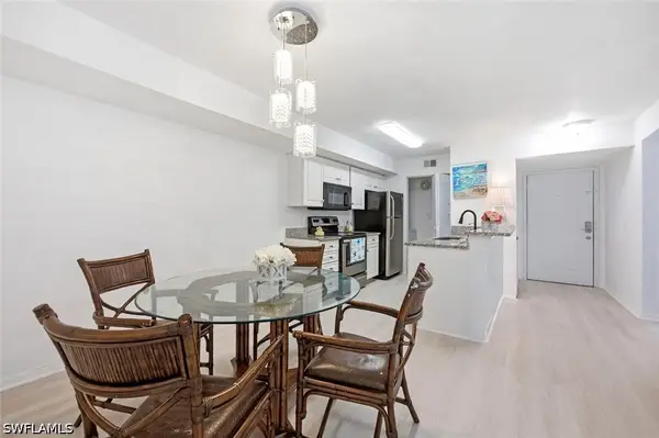 2106 Arbour Walk Circle #2911, Naples, FL 34109