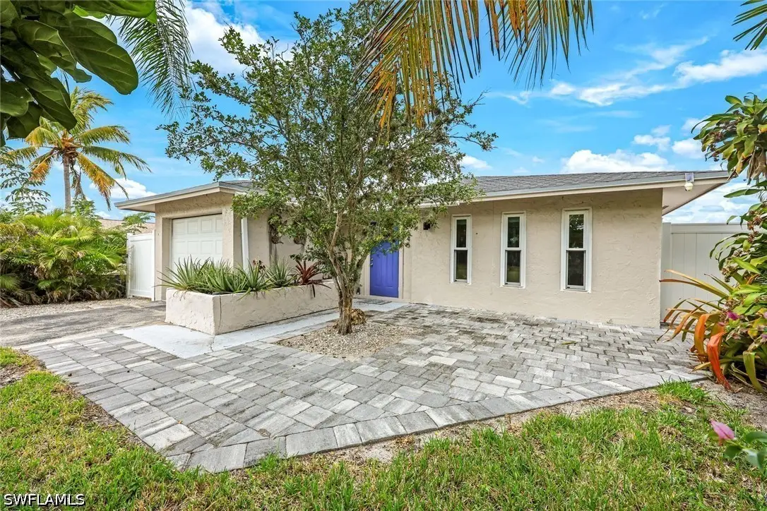 645 101st Avenue N, Naples, FL 34108 - #1