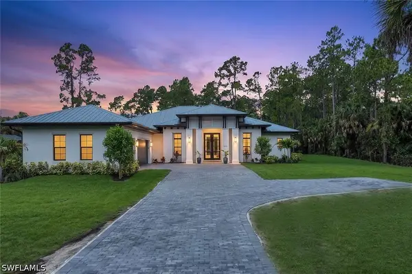 933 11th Street Sw, Naples, FL 34117