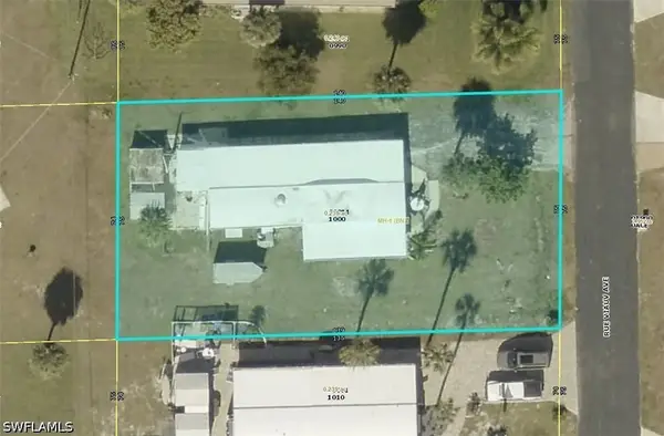 27328 Rue Viauv Avenue, Bonita Springs, FL 34135