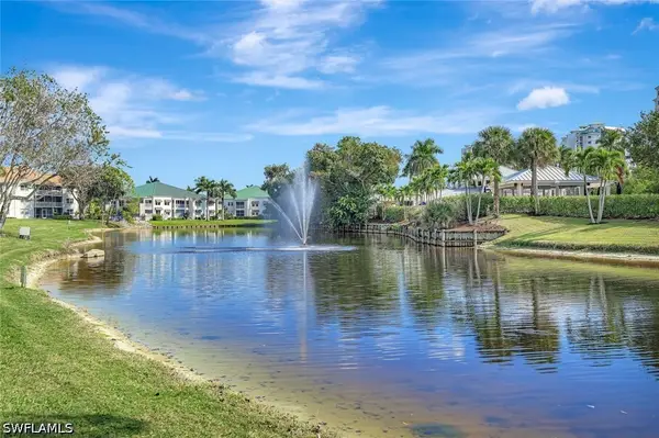 340 Horse Creek Drive #207, Naples, FL 34110