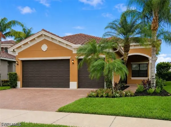 13783 Luna Drive, Naples, FL 34109