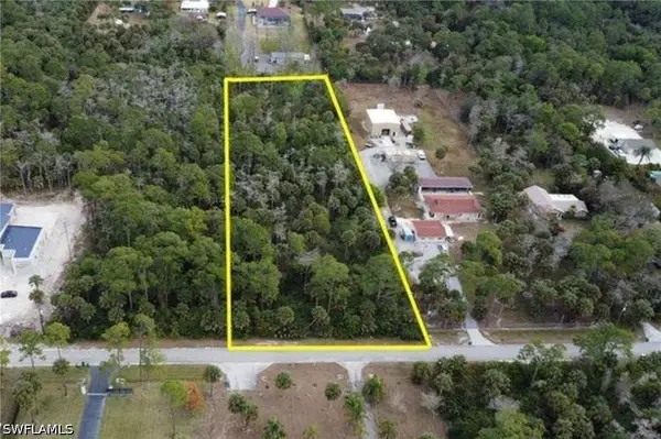 9th Street Sw, Naples, FL 34117
