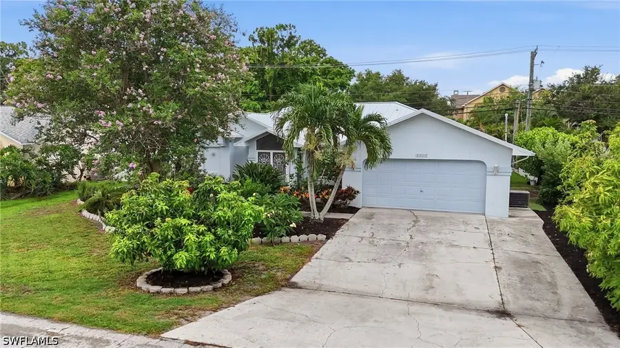 2200 Jasper Avenue, Fort Myers, FL 33907 - #3
