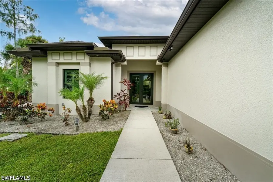 328 16th Avenue Nw, Naples, FL 34120 - #2