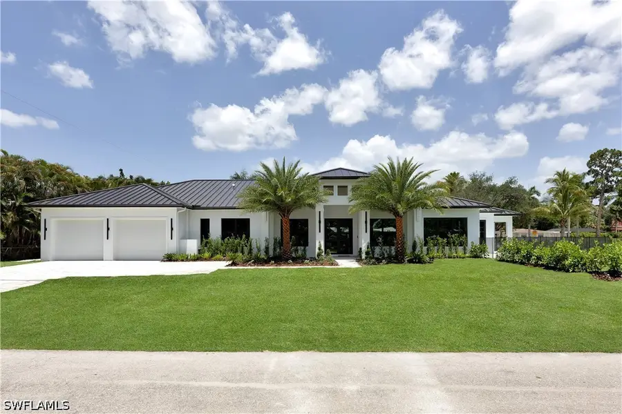 2200 11th Street N, Naples, FL 34103 - #2