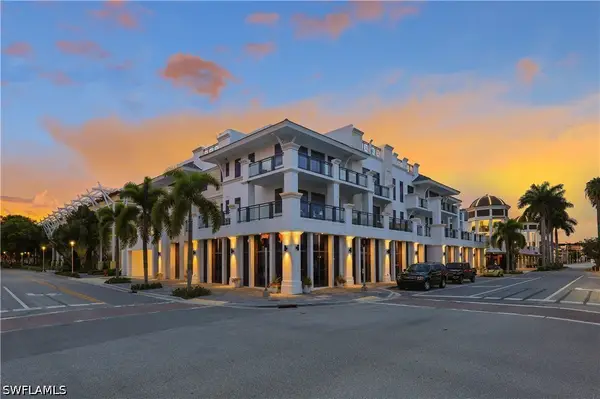875 6th Avenue S #304, Naples, FL 34102