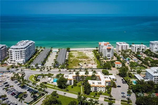 1100 Gulf Shore Boulevard N #306, Naples, FL 34102