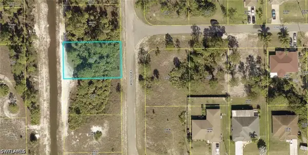 942 Merito Avenue S, Lehigh Acres, FL 33974
