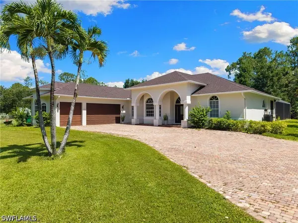 6521 Livingston Woods Lane, Naples, FL 34109