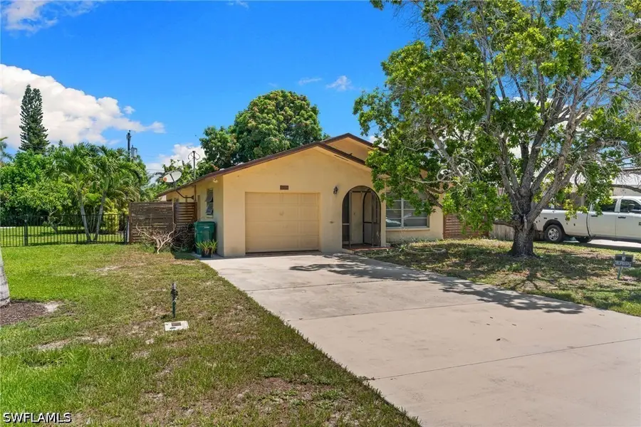 715 106th Avenue N, Naples, FL 34108 - #2