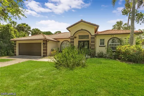 1030 21st Street Sw, Naples, FL 34117
